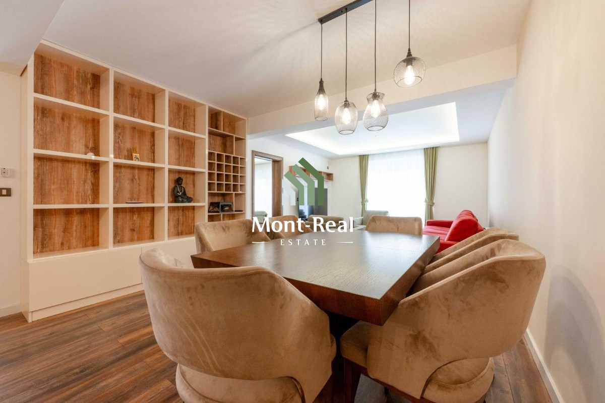 Trosoban stan od 109 m² na prodaju u Budvi – Lazi